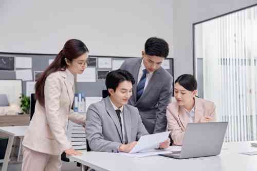 变革管理培训新范式：领变变革促成融合科特理论与实战模拟